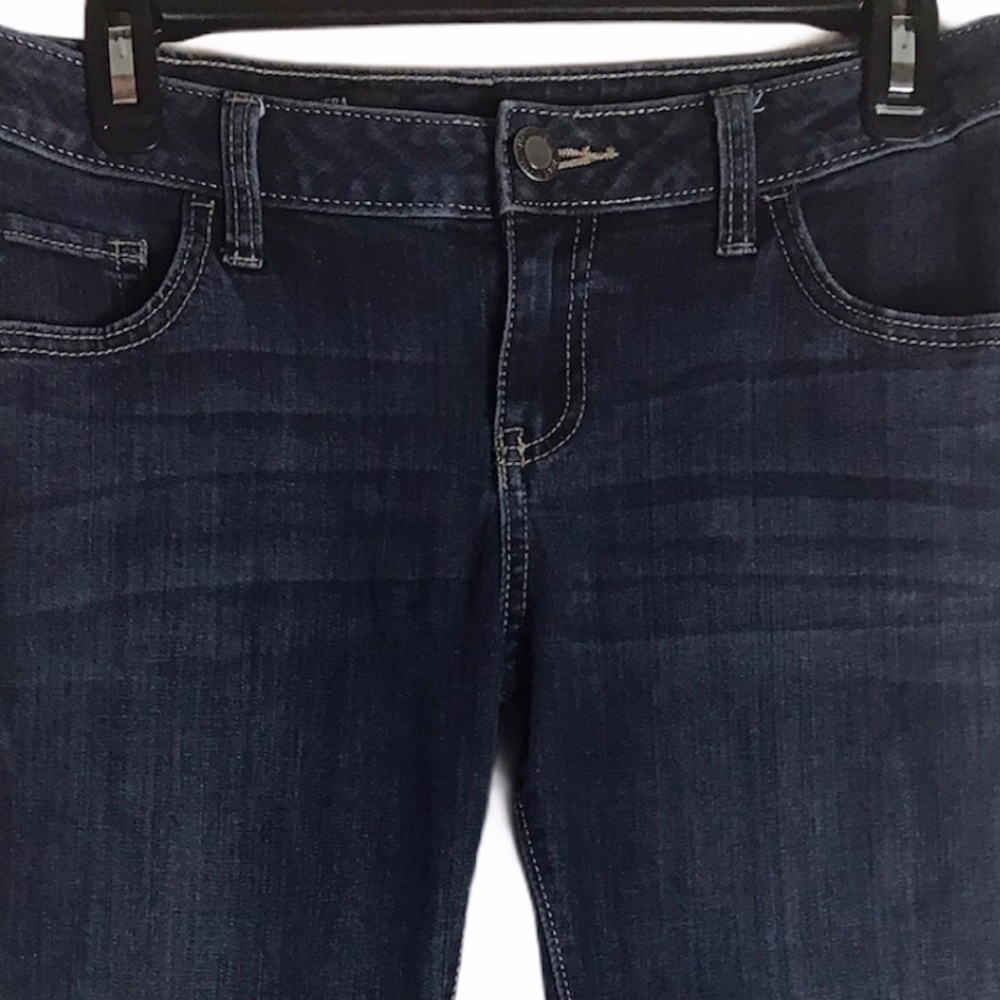 Simply Vera Wang Boot cut jeans Size 8 Petite